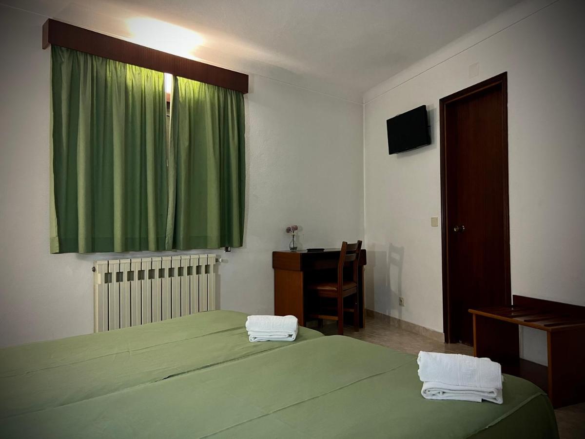 Residencial Casa Velha Hotel ปัมพิโลซา ดา แซร์ฮา ภายนอก รูปภาพ